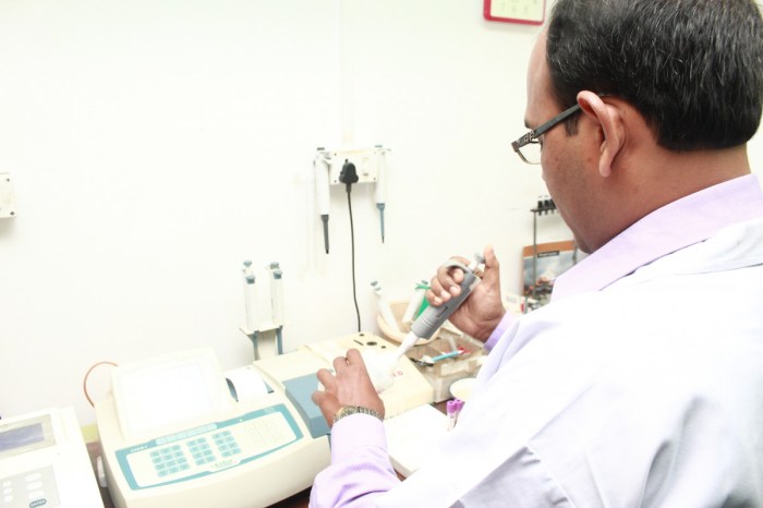 Dokter anak mainan