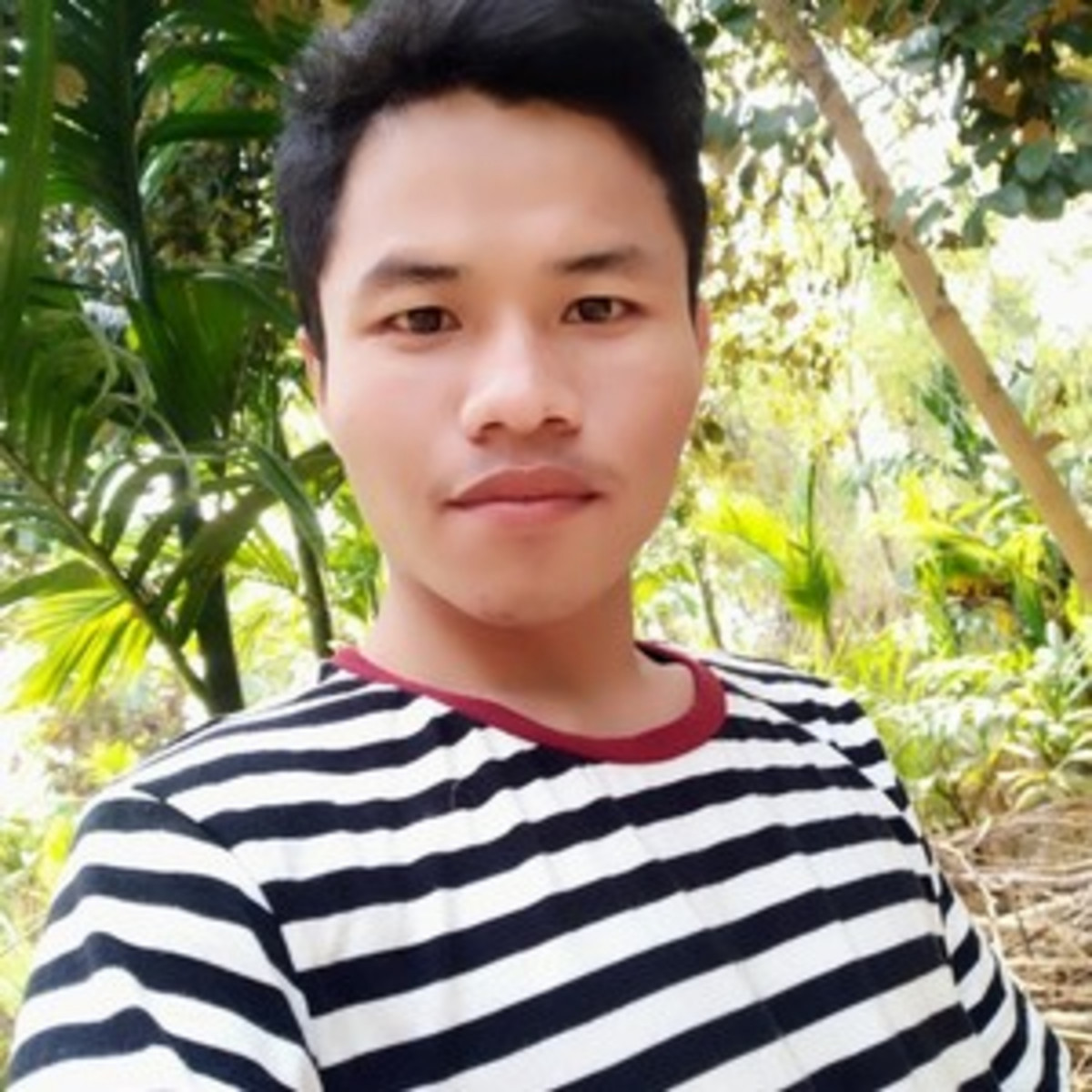 Gambar : tangan, manusia, orang, orang-orang, pria, potret, Raut Wajah ...