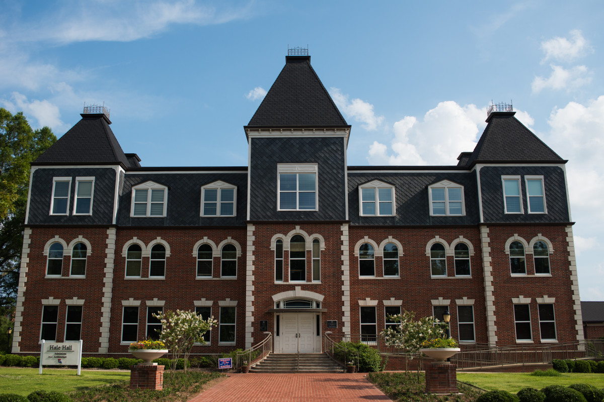 Sekolah anak nia ramadhani