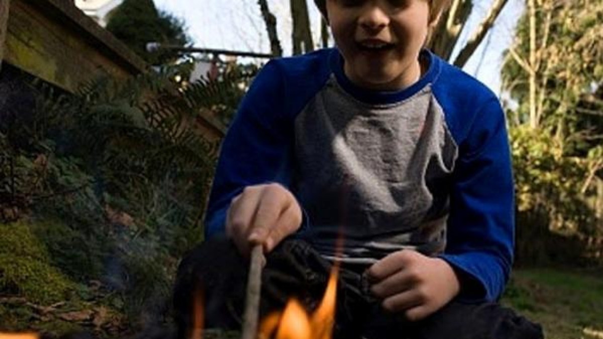 Manfaat dan bahaya api untuk anak tk