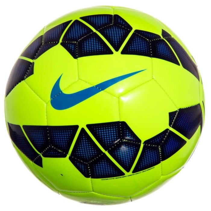 Preço de bola de futebol da nike | CEU SAGRADO