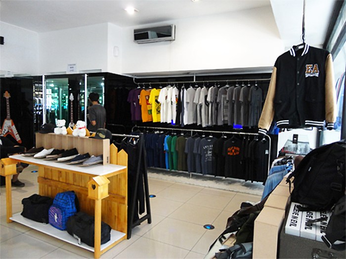 Toko Baju Distro Terdekat - Homecare24