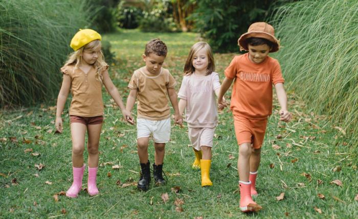 11 Merk Baju Anak Terkenal di Indonesia – Mampu