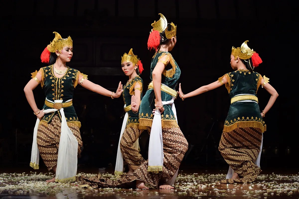 6 Tarian Tradisional Indonesia yang Indah, Populer, dan Penuh Makna!