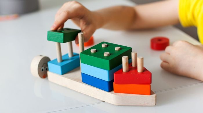 Mainan anak edukatif buatan sendiri