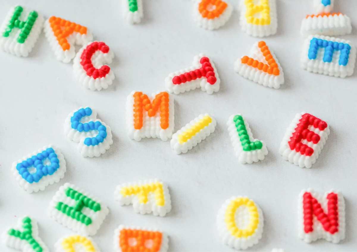 Huruf kapital disebut juga huruf