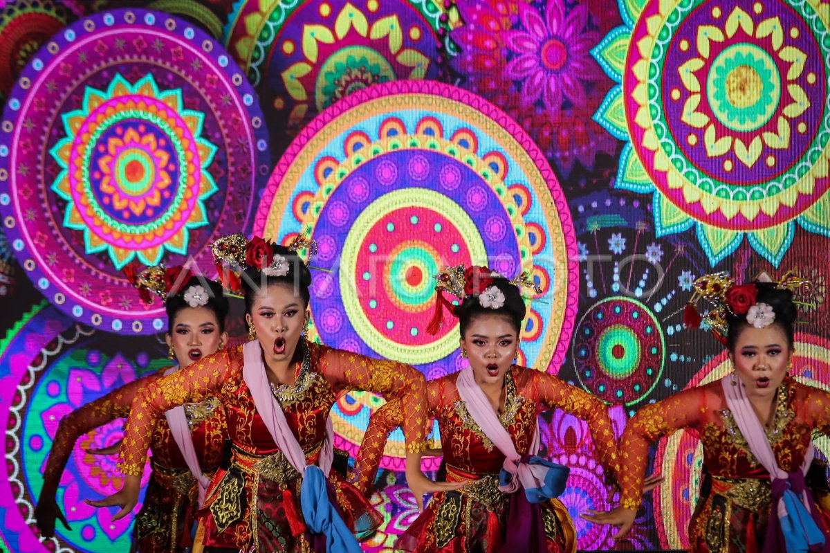 Festival tari semarak budaya Indonesia | ANTARA Foto