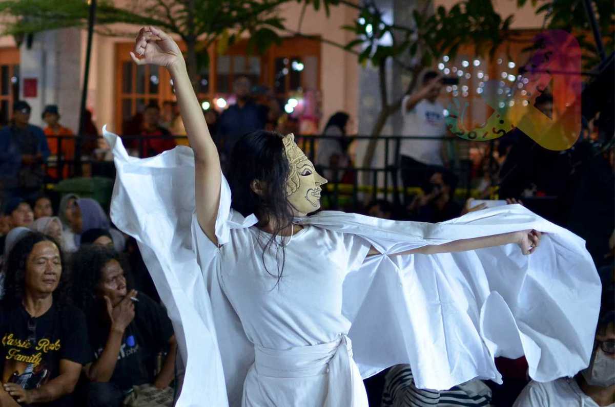 Kebudayaan yang dihasilkan oleh bangsa proto melayu adalah