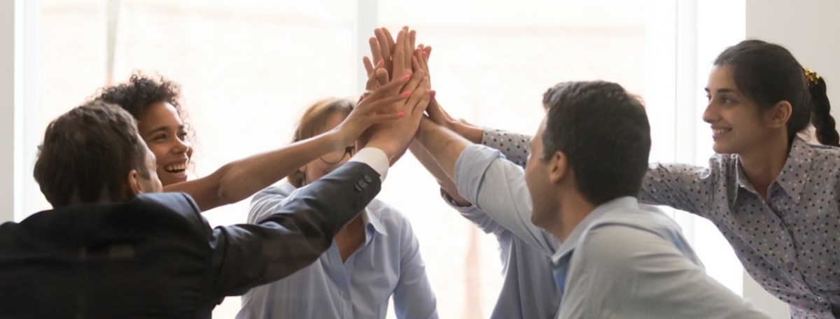 Sikap Saling Menghargai dalam Kerja Sama Tim – TRG Investama