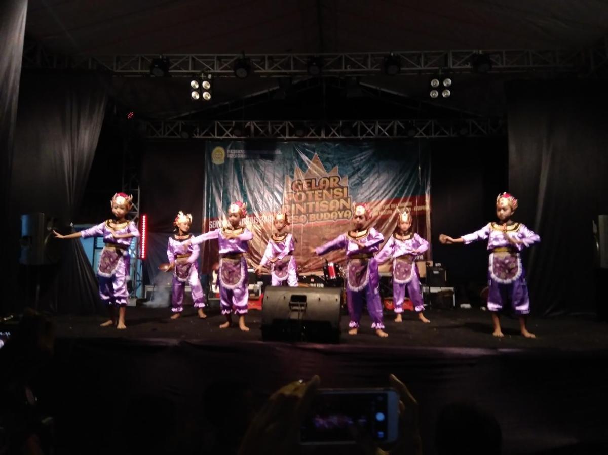 Tari legong berasal dari daerah