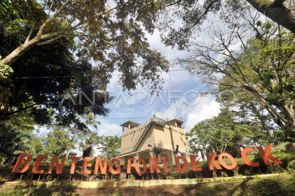 WISATA SEJARAH BENTENG FORT DE KOCK | ANTARA Foto